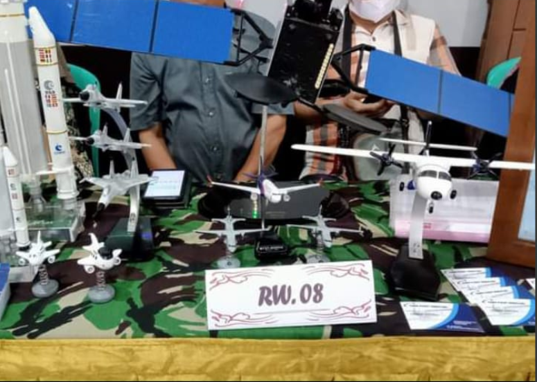 Kerajinan Tangan Pesawat Mainan